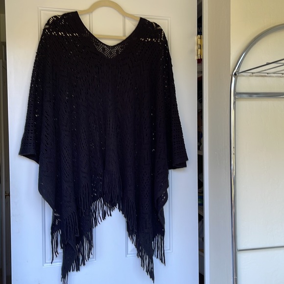 Black Soft Knit Poncho one Size - Picture 2 of 5
